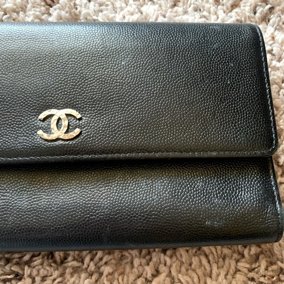 🎉HPx2🎉 CHANEL VINTAGE AUTHENTIC vintage trifold  wallet HP 10/20 & 12/24/21 - Picture 5 of 10